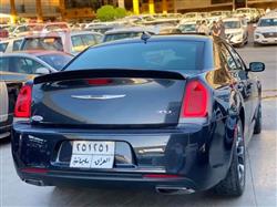 کرایسلەر 300
